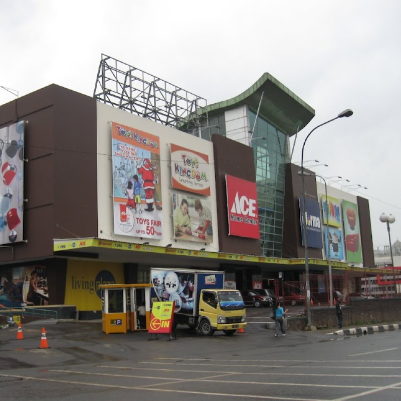Living Plaza Bekasi